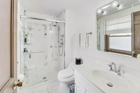 3423 Maple Leaf Dr, Glenview, IL 60026 photo 16