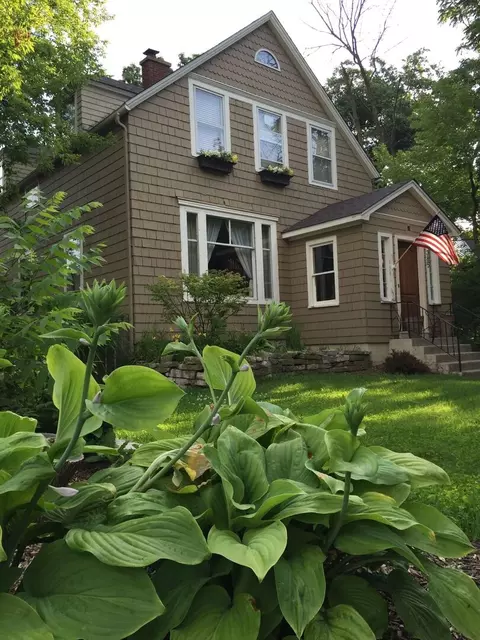 385 Vine Ave, Highland Park, IL 60035