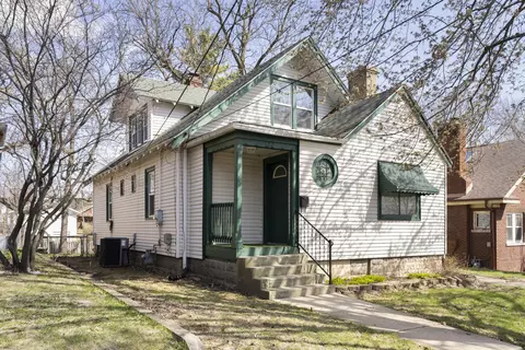 127 N Rockford Ave, Rockford, IL 61107