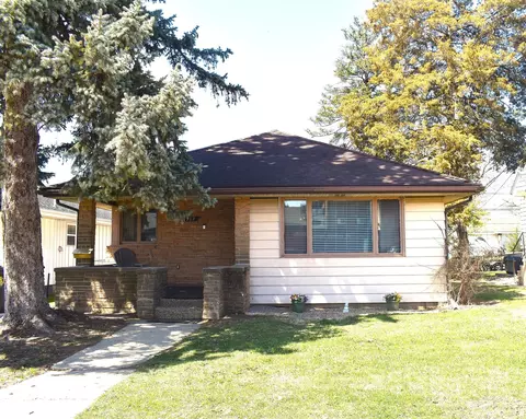 702 11th Ave, Rock Falls, IL 61071