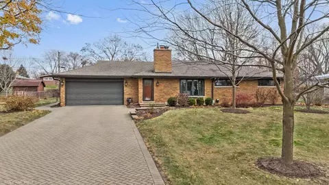 143 S Circle Ave, Bloomingdale, IL 60108