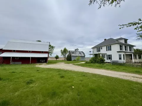 4897 1925 East St, Tiskilwa, IL 61368