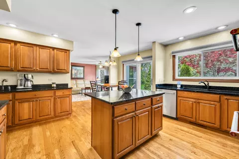 736 Crab Tree Ln, Bartlett, IL 60103 photo 14