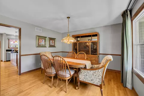 736 Crab Tree Ln, Bartlett, IL 60103 photo 10
