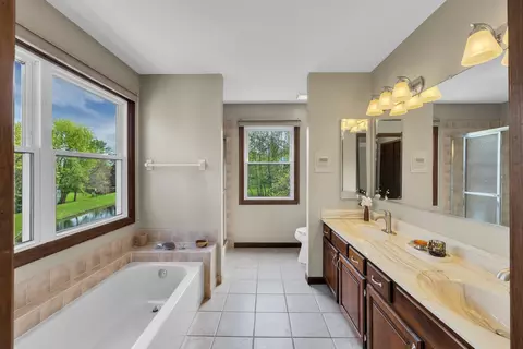 736 Crab Tree Ln, Bartlett, IL 60103 photo 22