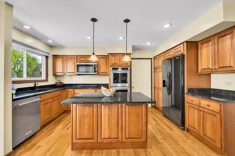 736 Crab Tree Ln, Bartlett, IL 60103 photo 16