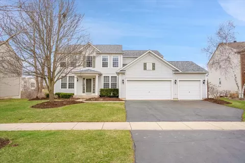 1136 Goldfinch Ln, Antioch, IL 60002