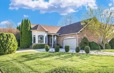 501 Sunflower St, Savoy, IL 61874