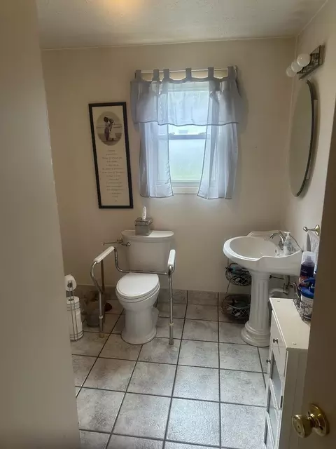 916 E Chestnut St, Bloomington, IL 61701 photo 20