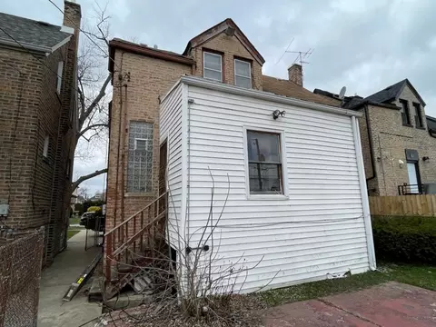 Undisclosed, Chicago, IL 60643 photo 3