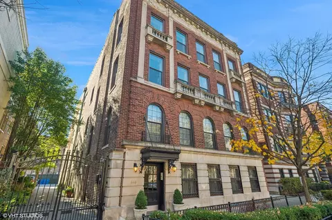 443 W Aldine St #3, Chicago, IL 60657