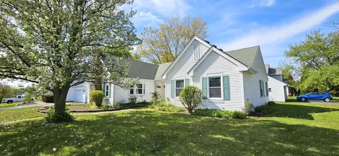 6218 Old Farm Ln, Gurnee, IL 60031