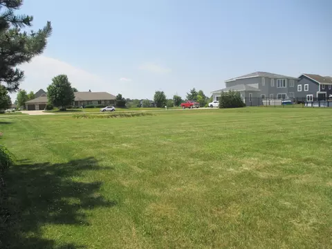2817 Ninovan Ln, Minooka, IL 60447 photo 4