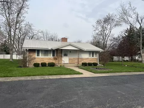 816 Lincoln St, Minonk, IL 61760