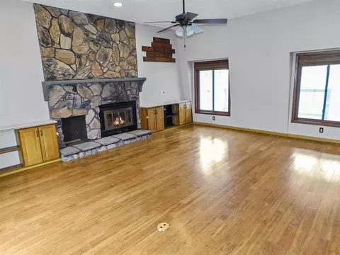 10312 Ardis Rd, Roscoe, IL 61073 photo 18