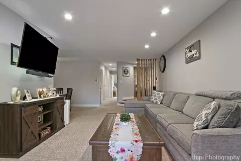 Other - 1074 Creekside Ct #2A, Wheeling, IL 60090 photo 1 of 4