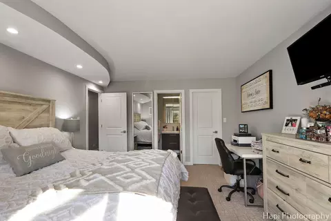 Bedroom - 1074 Creekside Ct #2A, Wheeling, IL 60090 photo 1 of 2