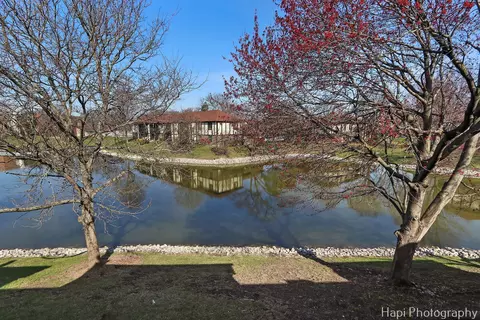 View/Area - 1074 Creekside Ct #2A, Wheeling, IL 60090 photo 1 of 1