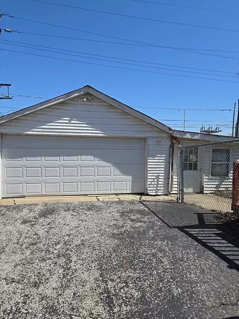 15943 Sawyer Ave, Markham, IL 60428 photo 5