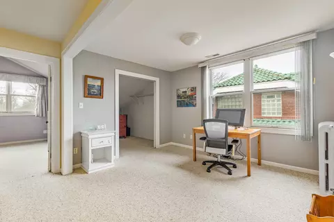 1304 E Prairie Ave, Des Plaines, IL 60016 photo 14
