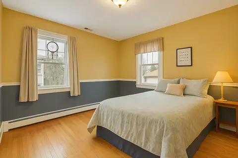1304 E Prairie Ave, Des Plaines, IL 60016 photo 11