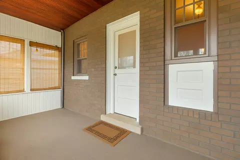 1304 E Prairie Ave, Des Plaines, IL 60016 photo 23