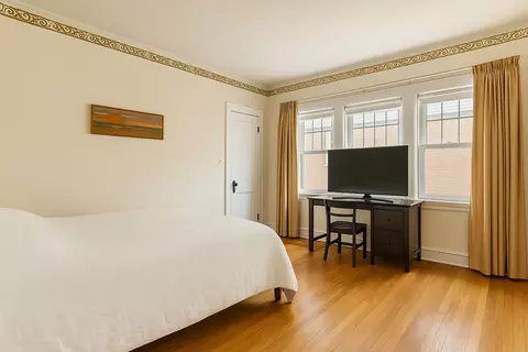 1304 E Prairie Ave, Des Plaines, IL 60016 photo 10