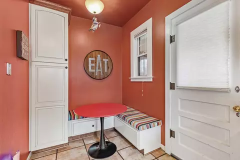 1304 E Prairie Ave, Des Plaines, IL 60016 photo 9