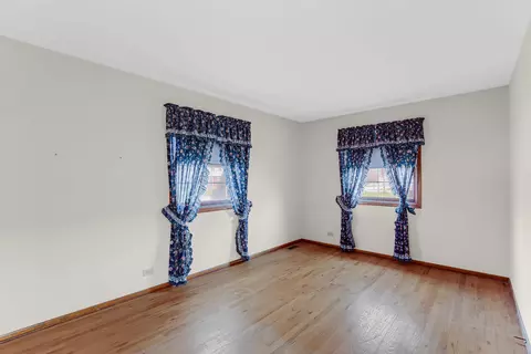 Bedroom - 3723 Ronald Rd, Crete, IL 60417 photo 4 of 7