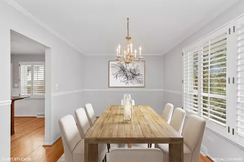 Dining - 307 Lincoln Ln, Wheeling, IL 60090 photo 1 of 1