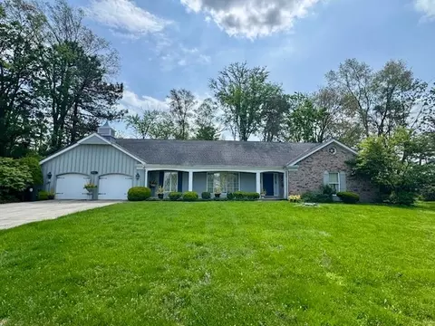 6348 Martin Dr, Willowbrook, IL 60527