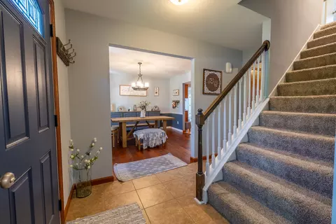 Entry Way - 116 Mattek Ave, Dekalb, IL 60115 photo 2 of 4