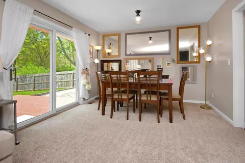Dining - 1603 Aurora Way, Normal, IL 61761 photo 4 of 7