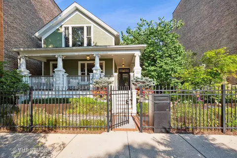1909 N Humboldt Blvd, Chicago, IL 60647