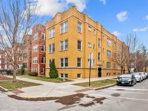 2658 W Gunnison St #1, Chicago, IL 60625