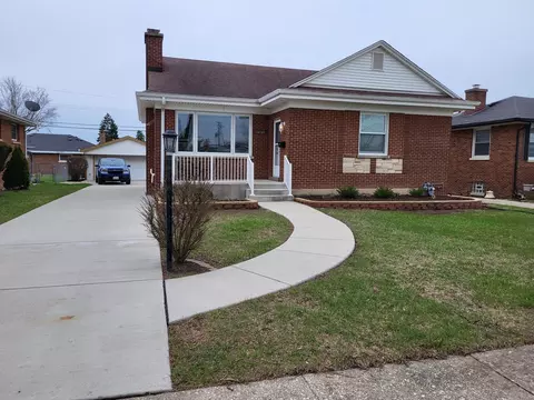 10303 Pelham St, Westchester, IL 60154