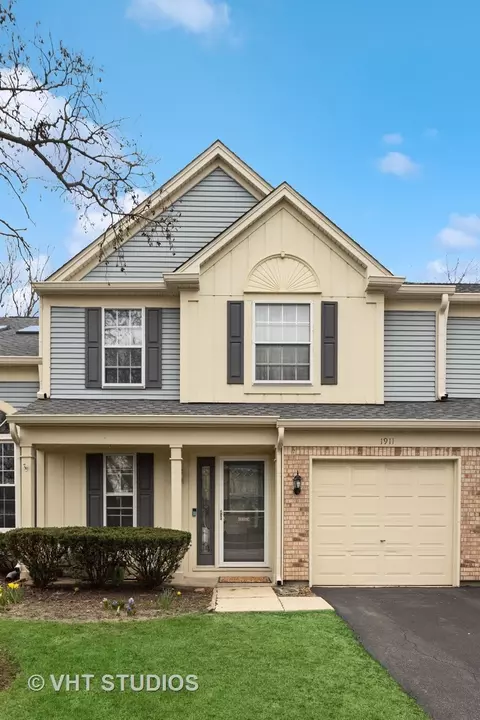 1911 Brighton St, Downers Grove, IL 60516