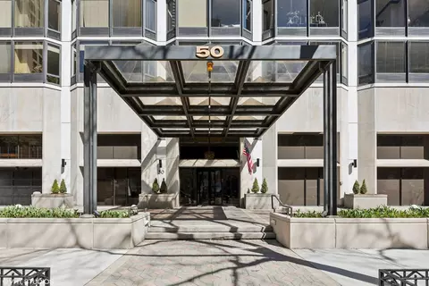 50 E Bellevue Pl #605, Chicago, IL 60611