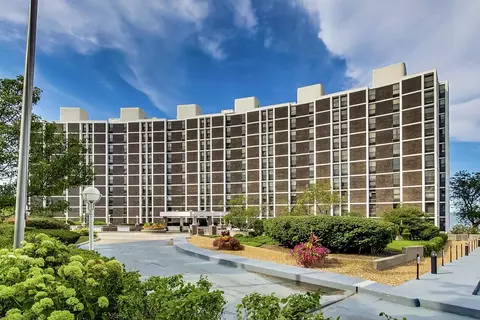 1500 Sheridan Rd #1G, Wilmette, IL 60091