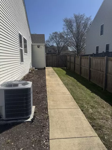 Exterior - 11614 Chesapeake Dr, Plainfield, IL 60585 photo 2 of 4