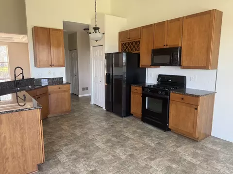 Kitchen - 11614 Chesapeake Dr, Plainfield, IL 60585 photo 3 of 3