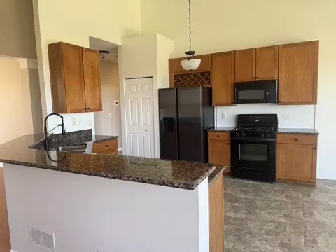 Kitchen - 11614 Chesapeake Dr, Plainfield, IL 60585 photo 2 of 3