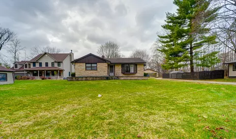 10873 W Wadsworth Rd, Beach Park, IL 60099