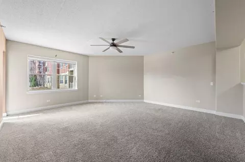 Living - 1 Itasca Pl #111, Itasca, IL 60143 photo 2 of 5