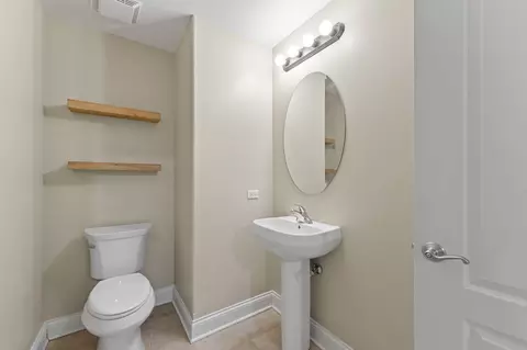 Bath - 1 Itasca Pl #111, Itasca, IL 60143 photo 1 of 3