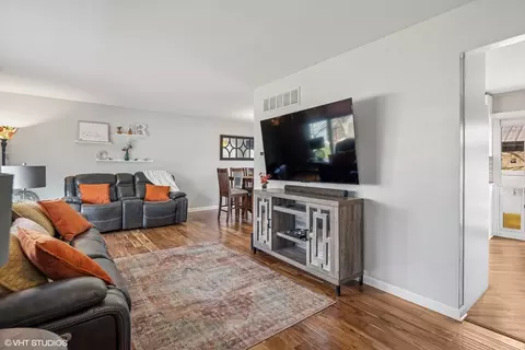 2139 Templar Dr, Naperville, IL 60565 photo 16
