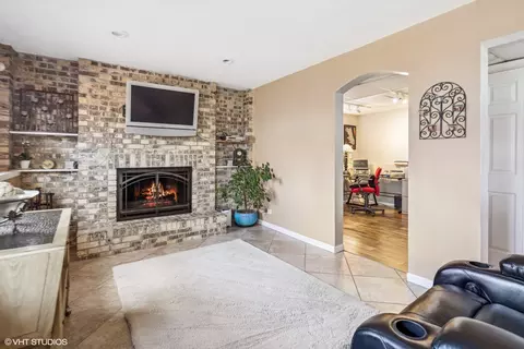 2139 Templar Dr, Naperville, IL 60565 photo 31