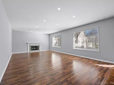 Living - 1383 Haversham Dr, Aurora, IL 60502 photo 8 of 11