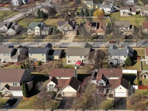 View/Area - 1383 Haversham Dr, Aurora, IL 60502 photo 8 of 9