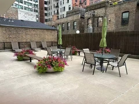 71 E Division St #1706, Chicago, IL 60610 photo 18